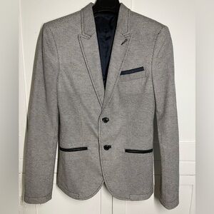 Zara Men’s Textured Blazer